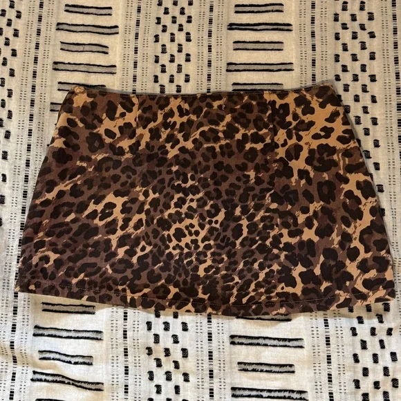 Mid Rise Denim Mini Skort - Picture 3 of 4